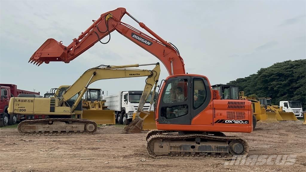 Doosan DX 120 대형 굴삭기 29톤 이상