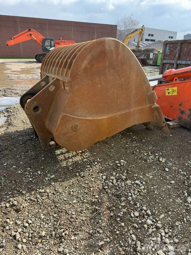Hitachi ZX690 LCR - 6 대형 굴삭기 29톤 이상