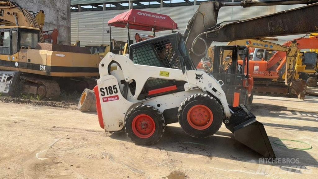 Bobcat S 185  스키드로더