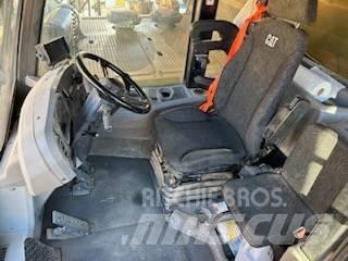 CAT 777F 연결식 홀러