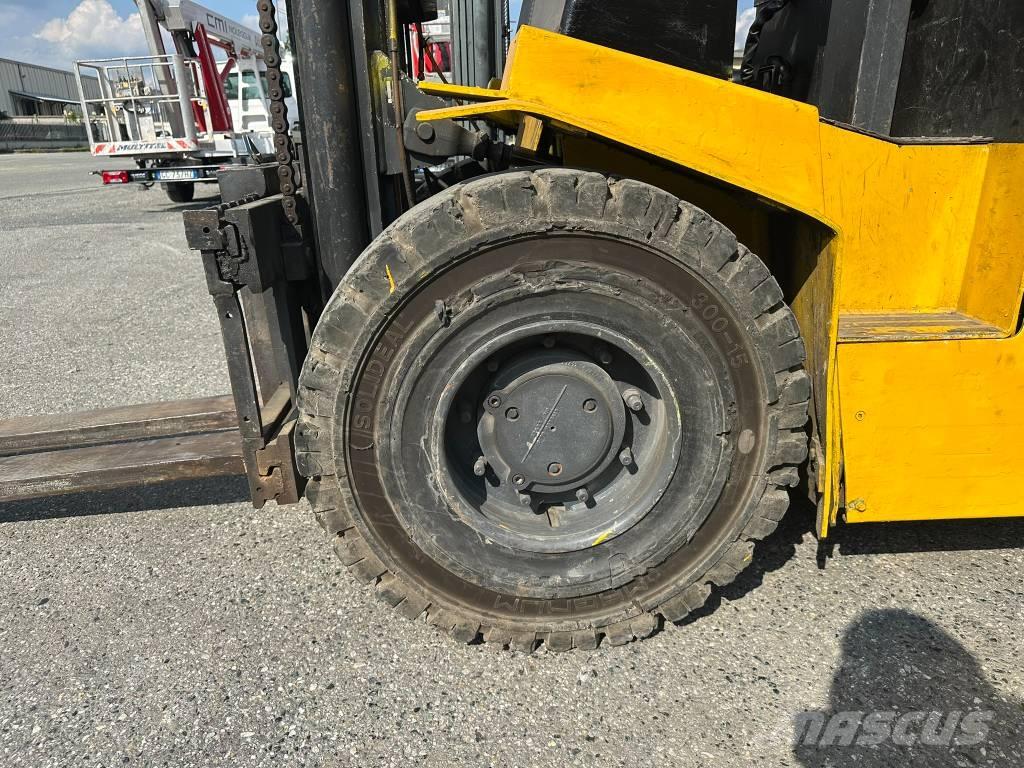 OM E50N 전동 지게차