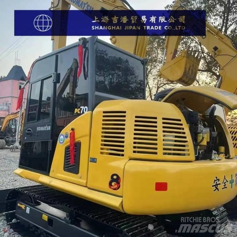 Komatsu PC 70 대형 굴삭기 29톤 이상