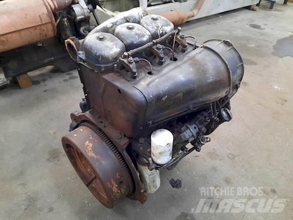 Deutz F3L912 엔진