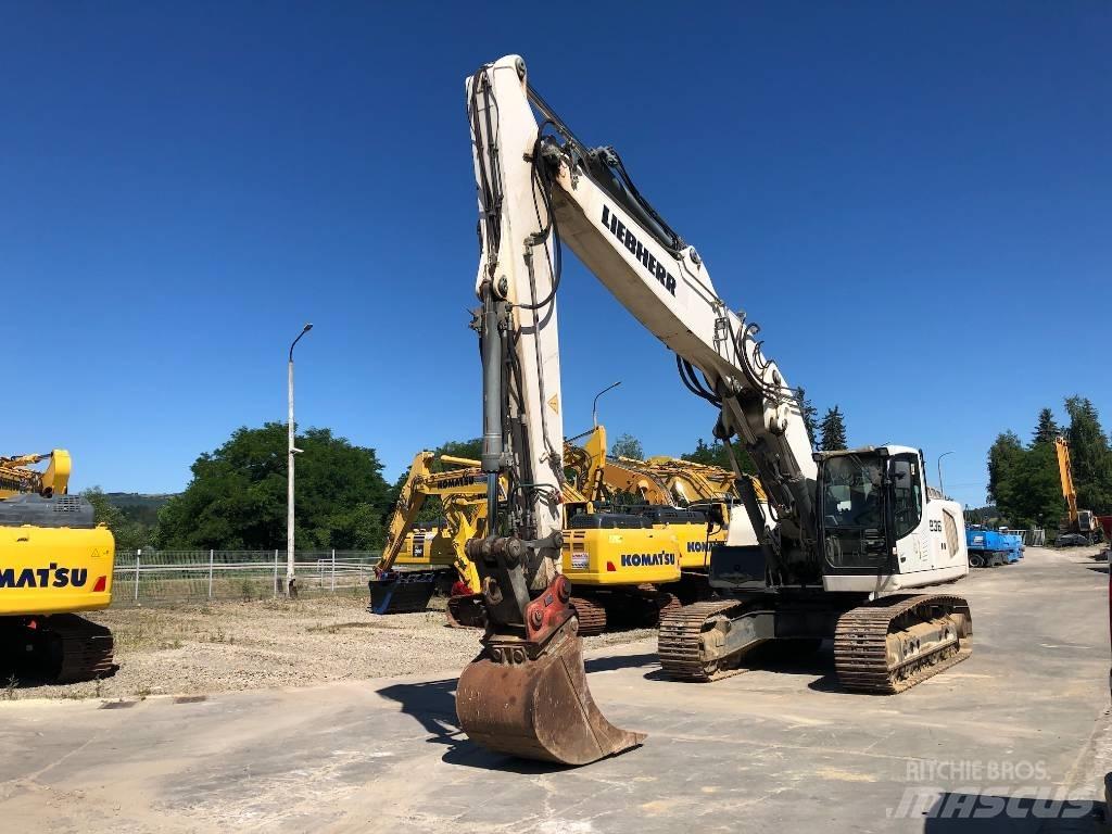 Liebherr R936 NLC 대형 굴삭기 29톤 이상