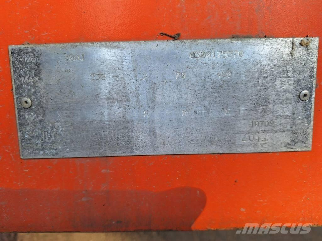 JLG 600AJ 관절형 전동이동 리프트