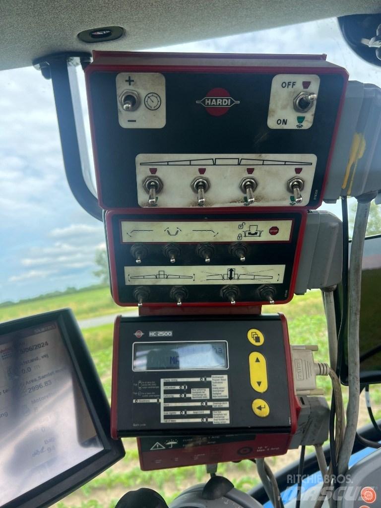 Hardi Commander 2800 견인형 분무기