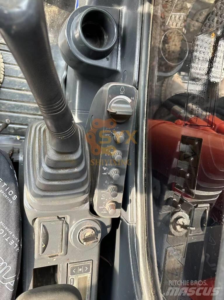 Hitachi EX 200 대형 굴삭기 29톤 이상