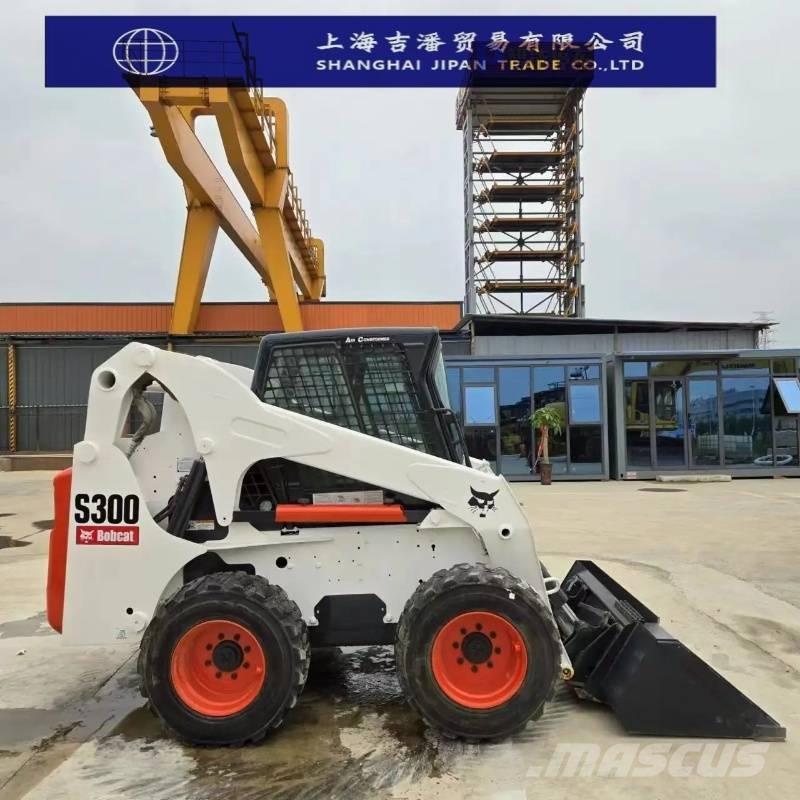 Bobcat S 330  스키드로더