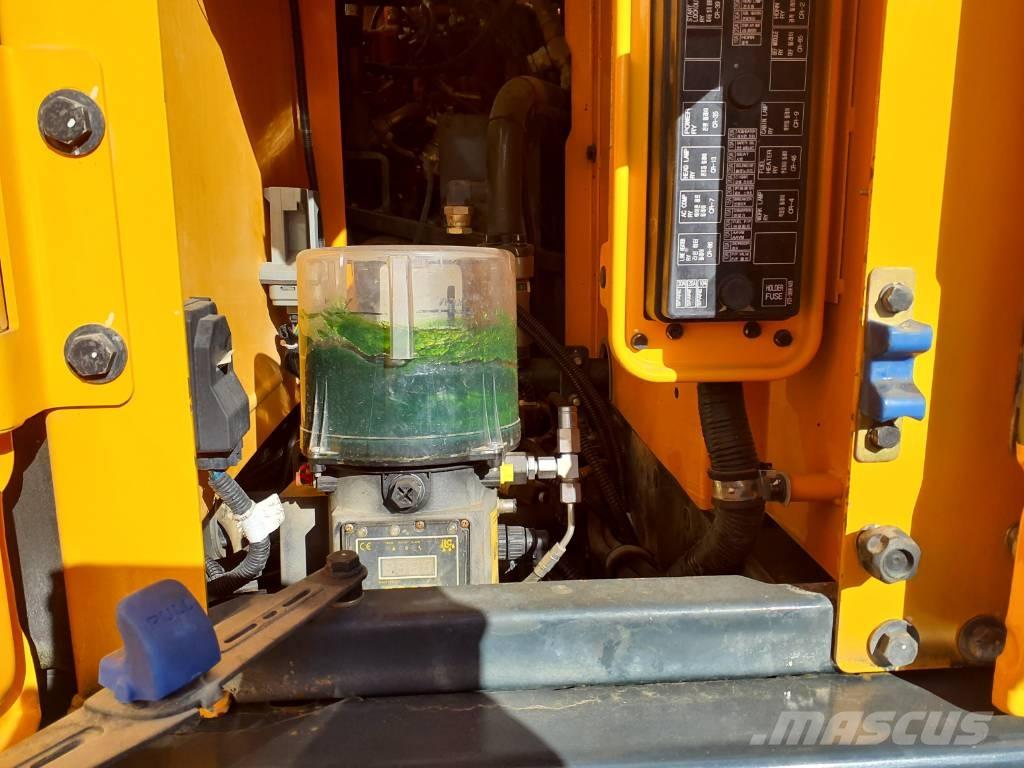 Hyundai HX260NL 대형 굴삭기 29톤 이상