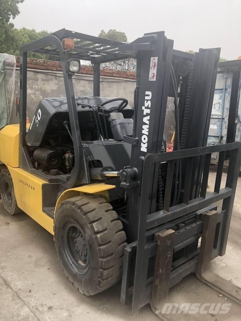 Komatsu 5 Ton 디젤 지게차