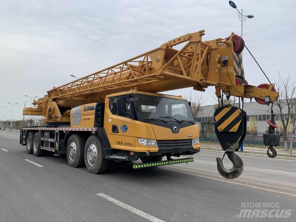 XCMG QY70KC A/T 크레인