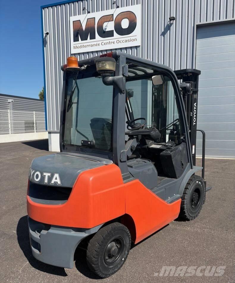Toyota 02-8 FDF 25 디젤 지게차