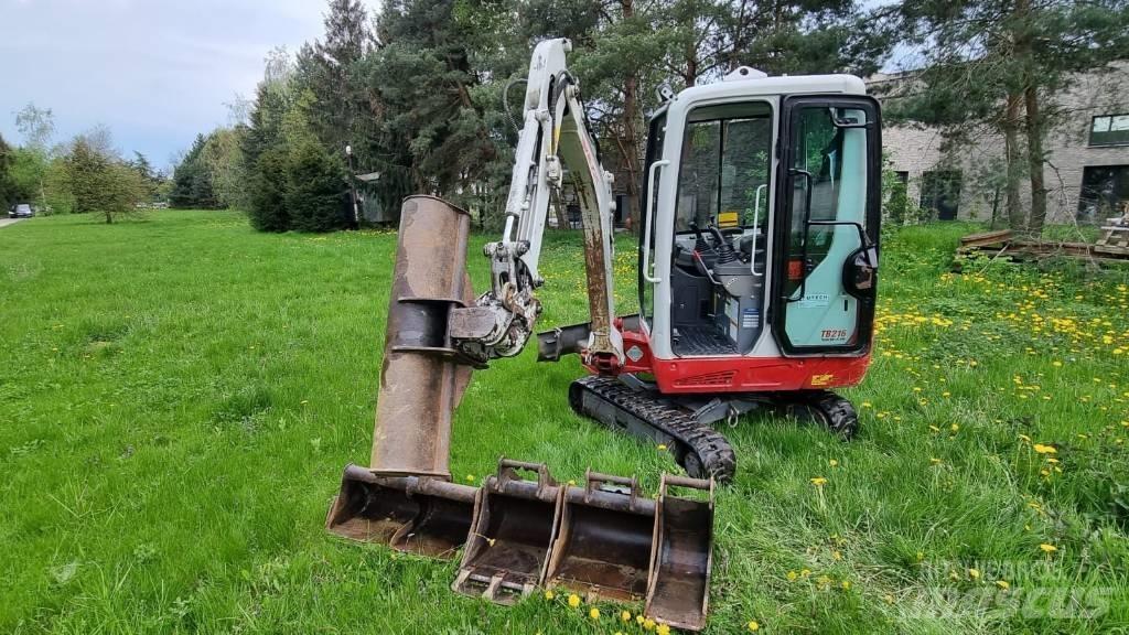 Takeuchi TB216 V4 소형 굴삭기 7톤 미만