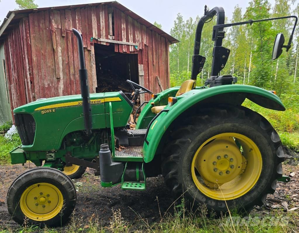 John Deere 5055 E 트랙터