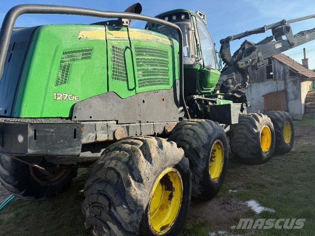 John Deere 1270 E 원목 하베스터