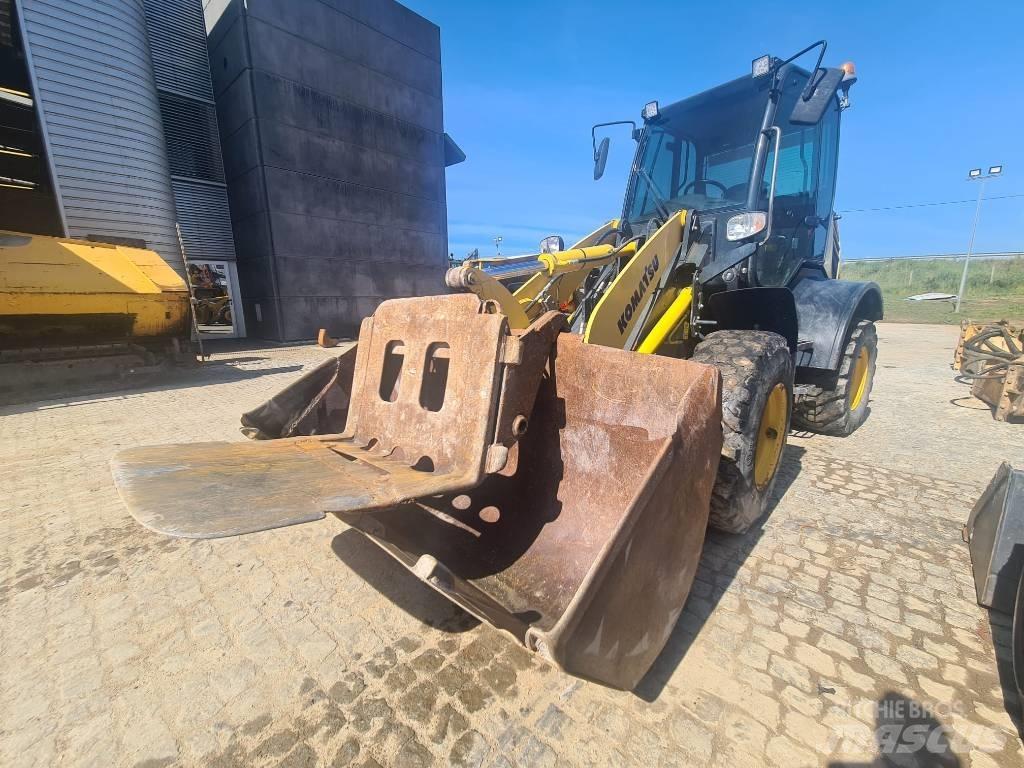Komatsu WA 100 M  휠로우더