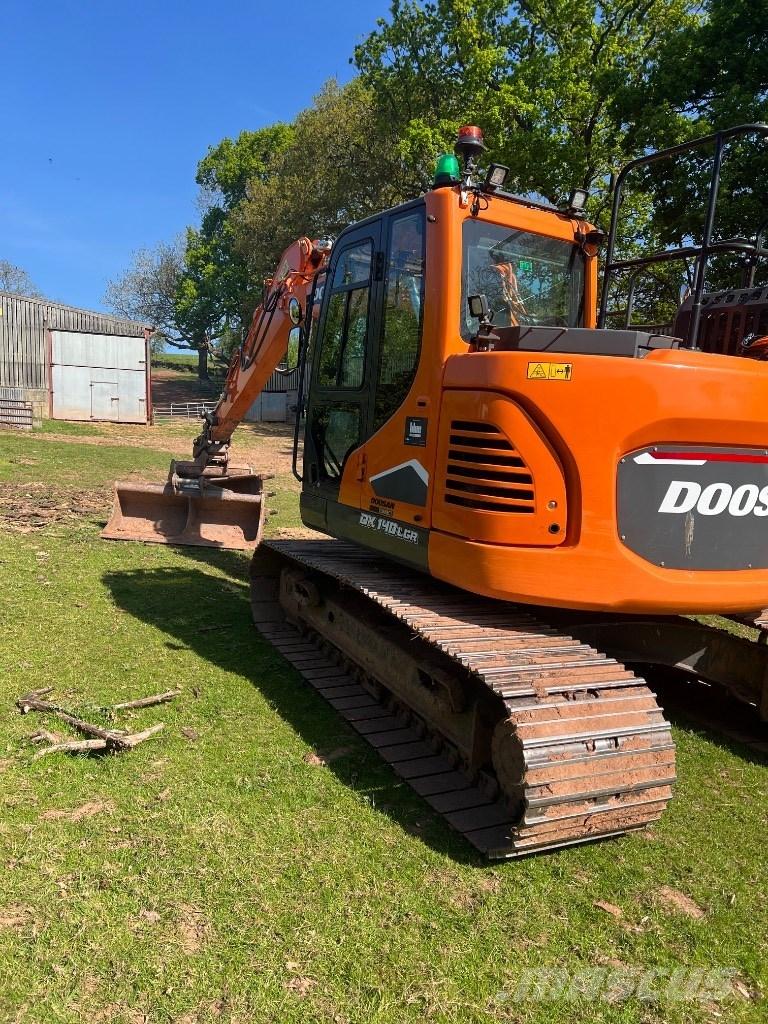 Doosan DX 140 LCR-7 대형 굴삭기 29톤 이상