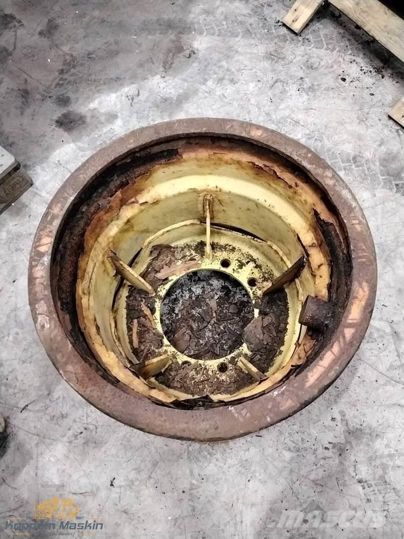 Ösa 250 20x26,5 타이어, 휠 및 림