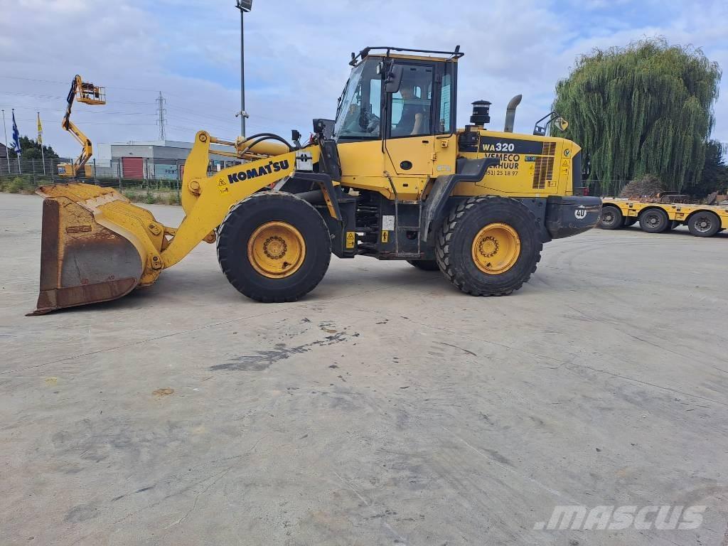 Komatsu WA 320-6  휠로우더