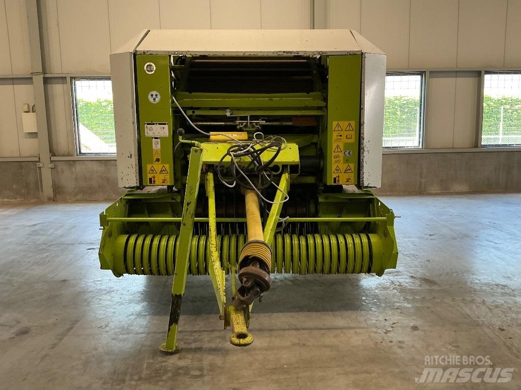 CLAAS Rollant 240 원형 곤포기