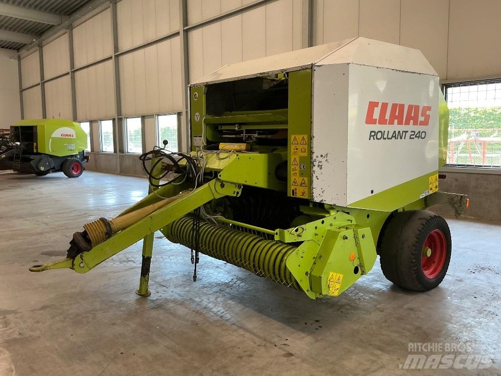 CLAAS Rollant 240 원형 곤포기