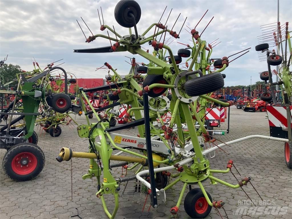 CLAAS Volto 800 갈퀴 및 테더