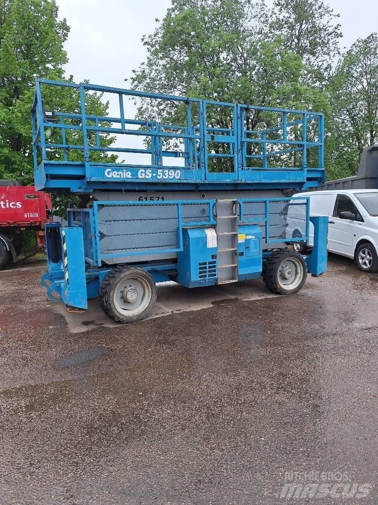 Genie GS 5390 RT 가위형 리프트