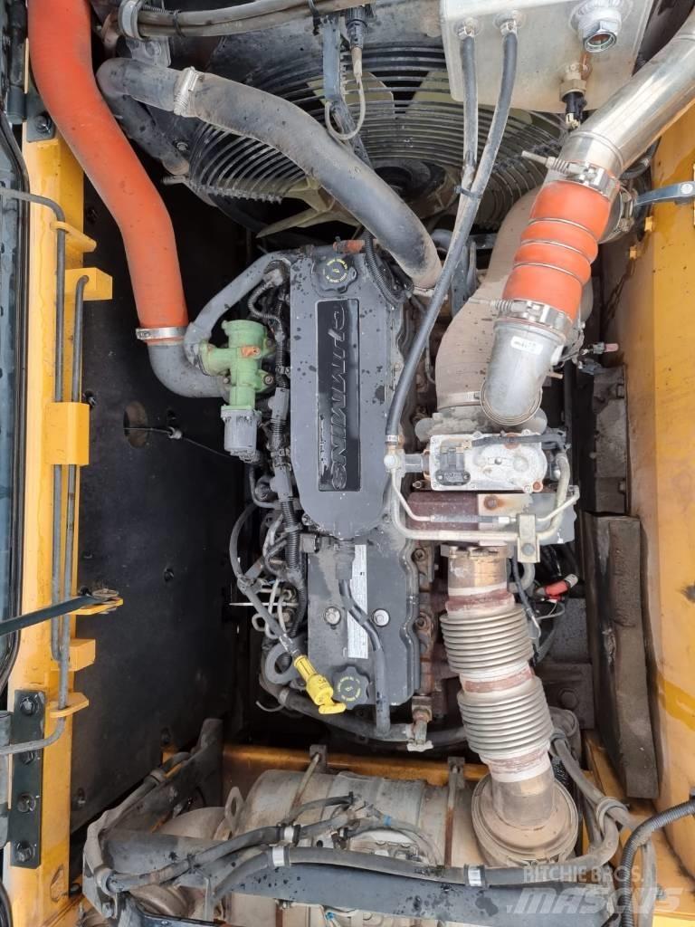 Hyundai HX 300 L 대형 굴삭기 29톤 이상