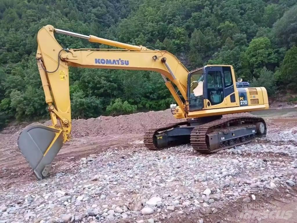 Komatsu PC270 대형 굴삭기 29톤 이상