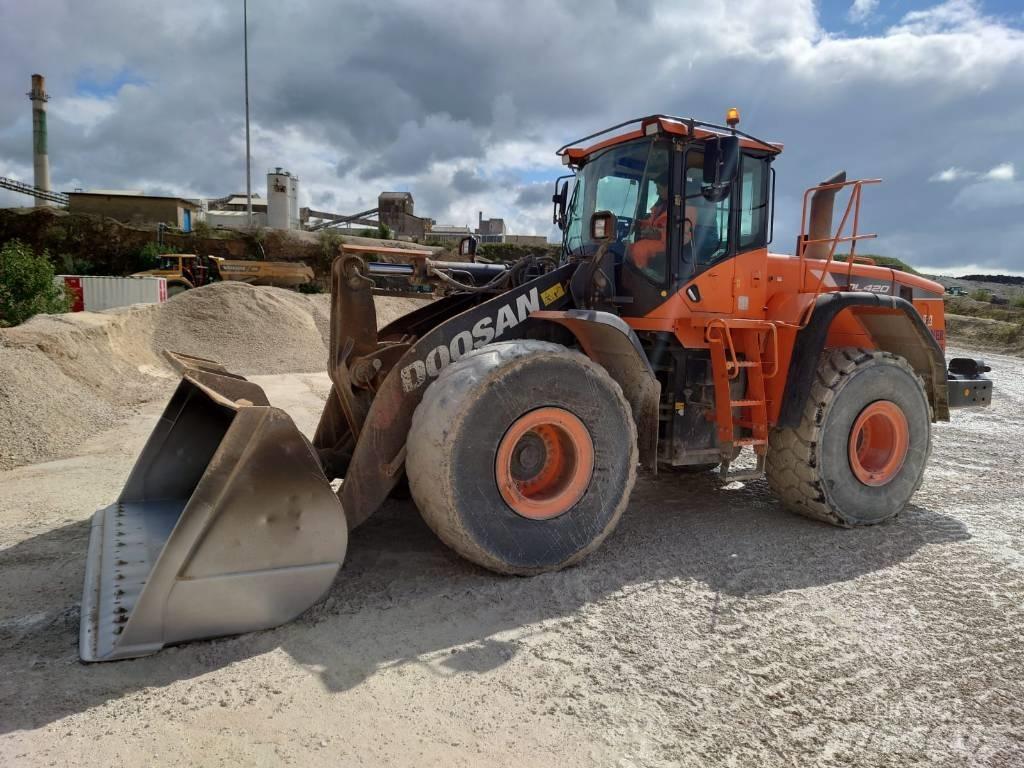 Doosan DL 420-5  휠로우더
