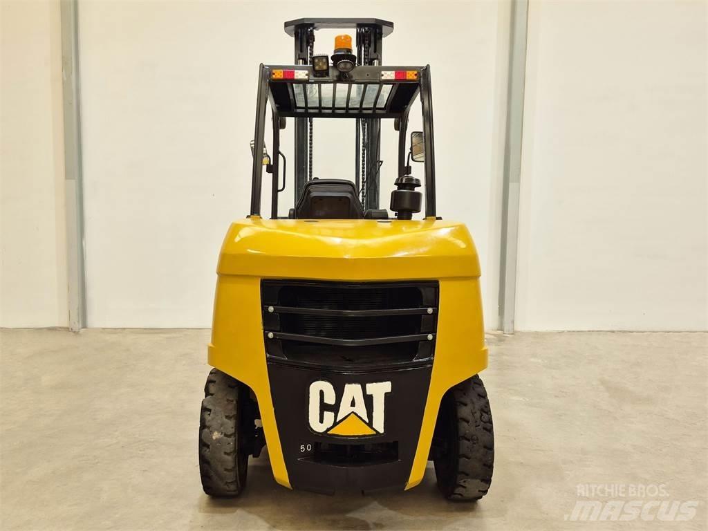 CAT DP50NB 디젤 지게차