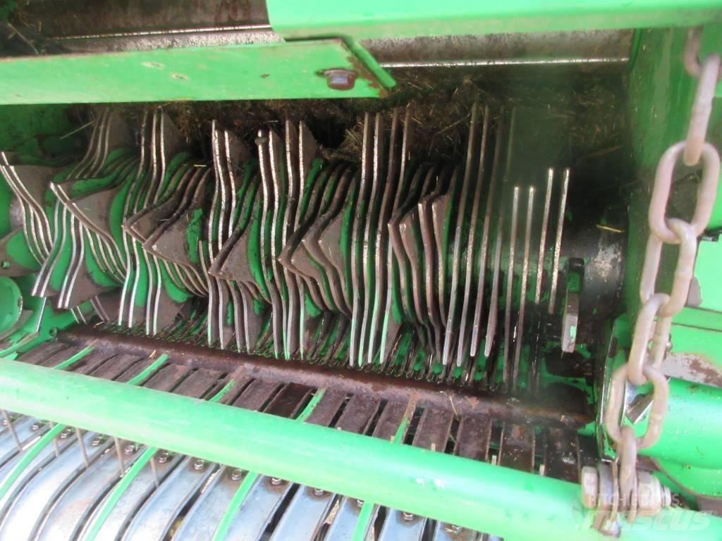John Deere 644 원형 곤포기