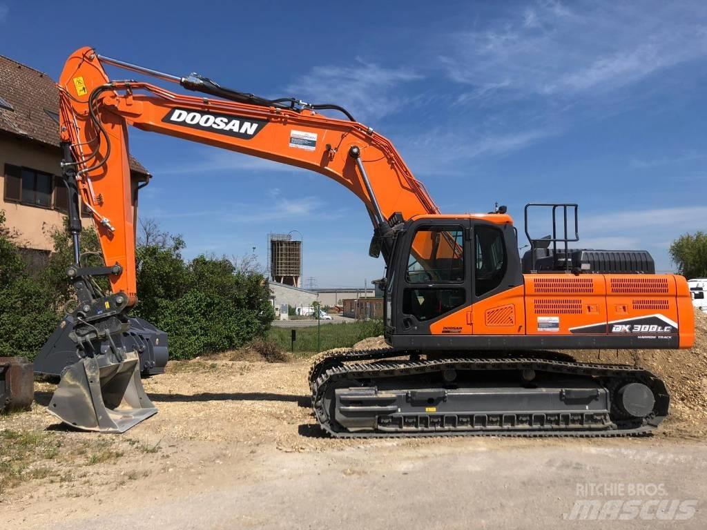 Doosan DX 300 LC-7 대형 굴삭기 29톤 이상