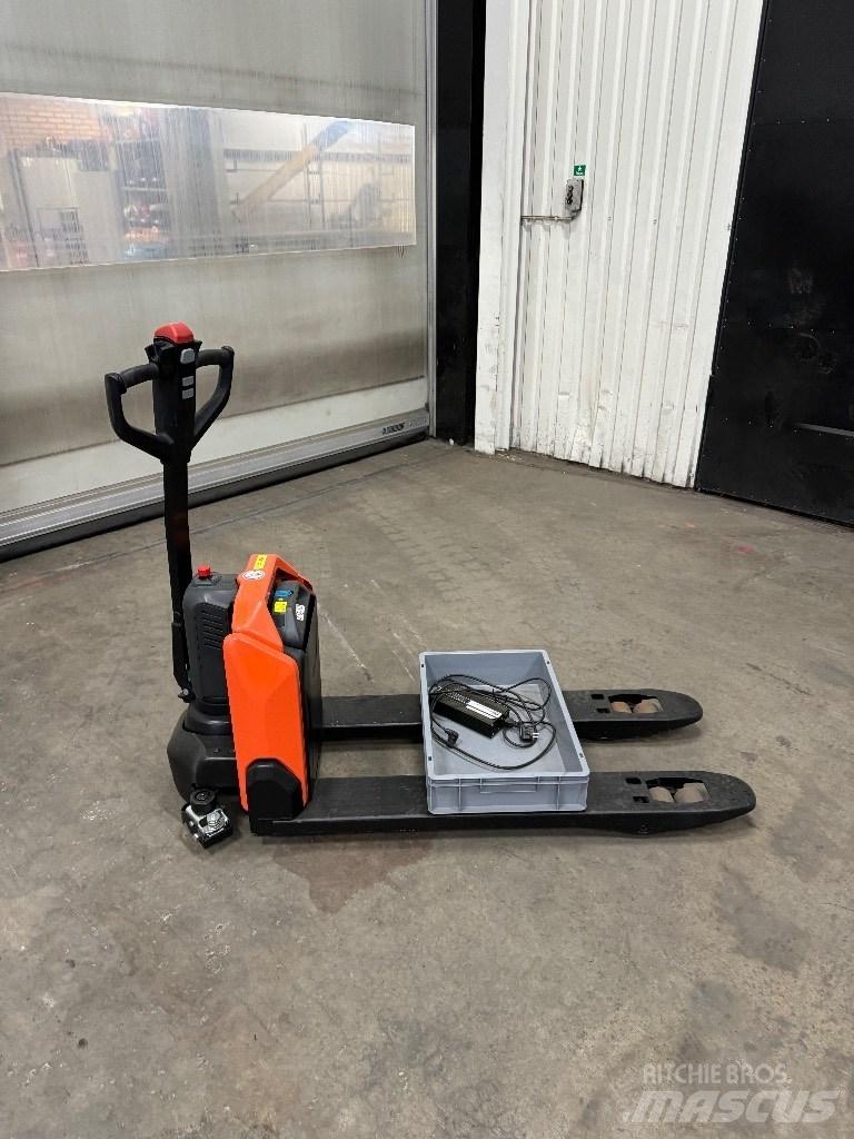 Toyota LHE130 경량 리프터