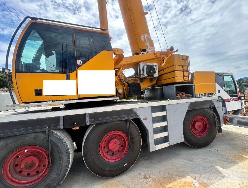Liebherr LTM 1055 A/T 크레인