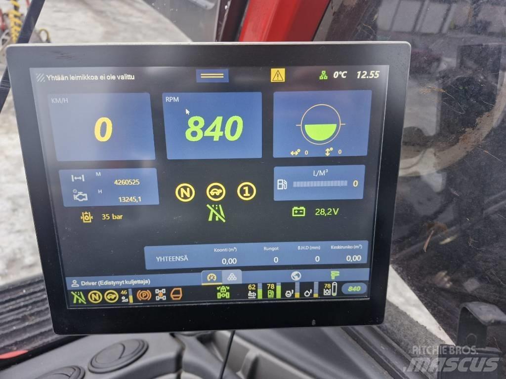 Komatsu 901xc 원목 하베스터