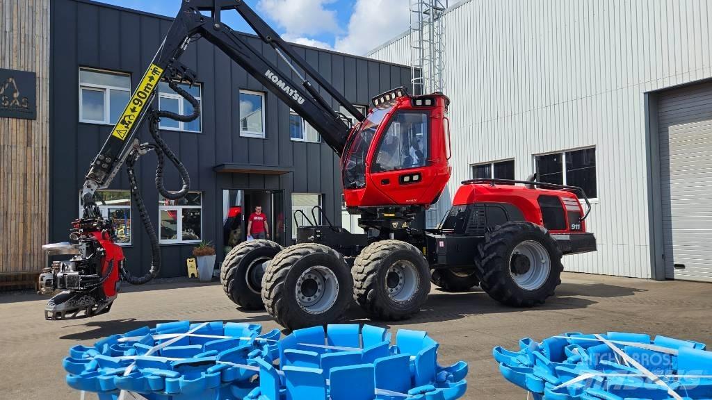 Komatsu 911 원목 하베스터