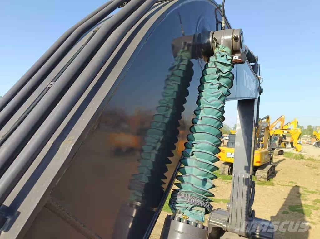 Volvo EC 250 D L 대형 굴삭기 29톤 이상