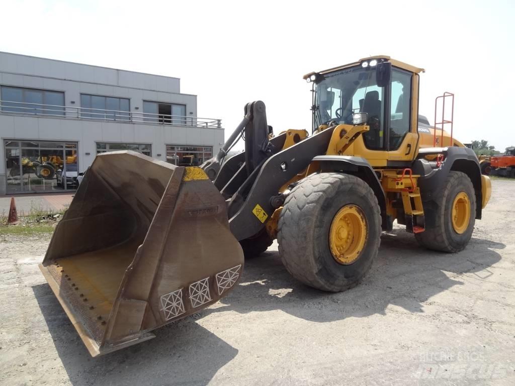 Volvo L 120 H  휠로우더