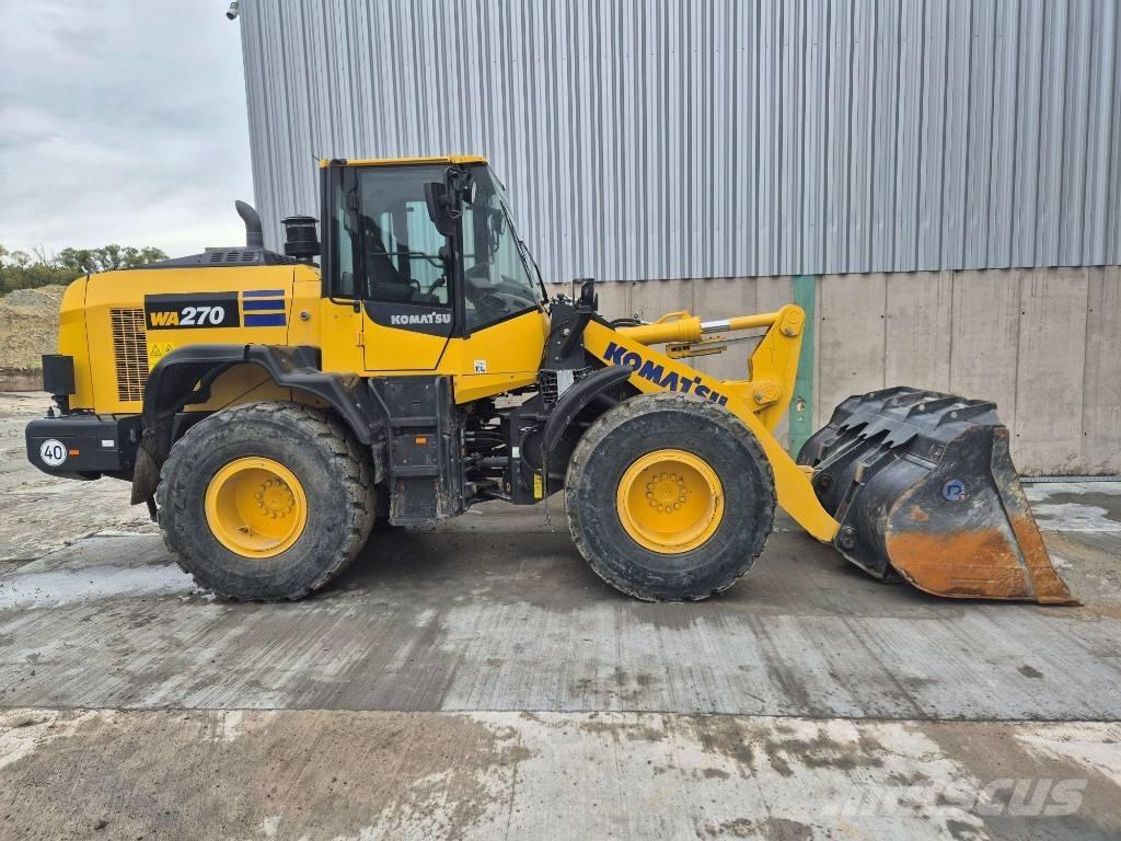 Komatsu WA 270-8  휠로우더
