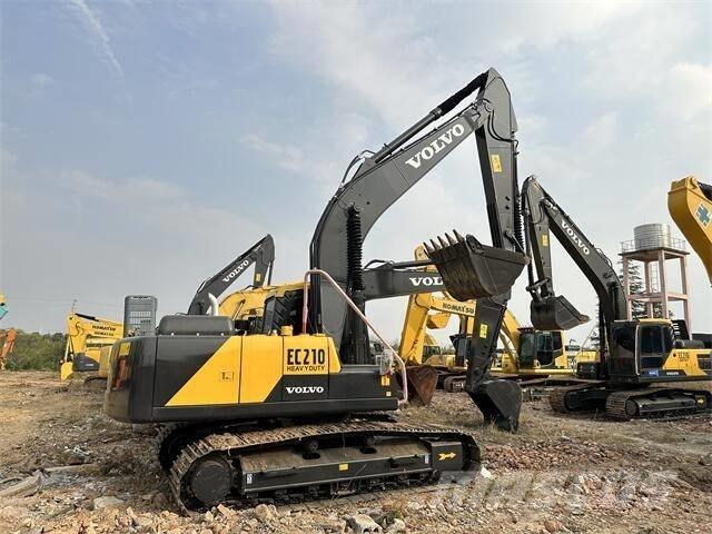 Volvo EC210B 대형 굴삭기 29톤 이상