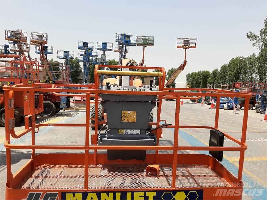 JLG 800AJ 관절형 전동이동 리프트