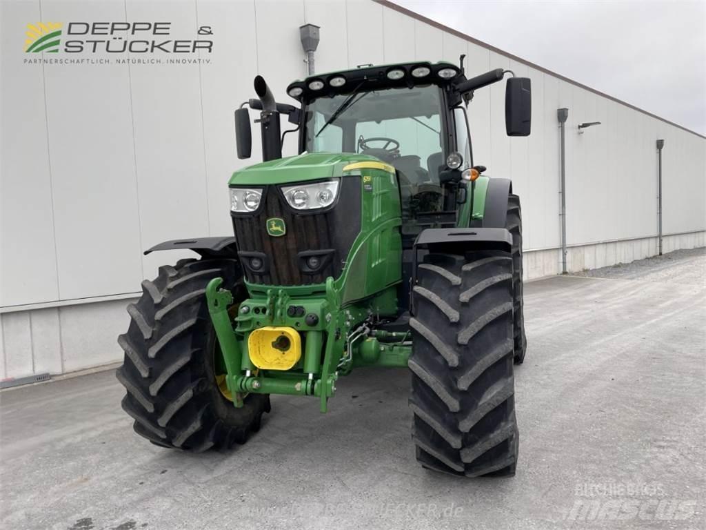John Deere 6215R 트랙터