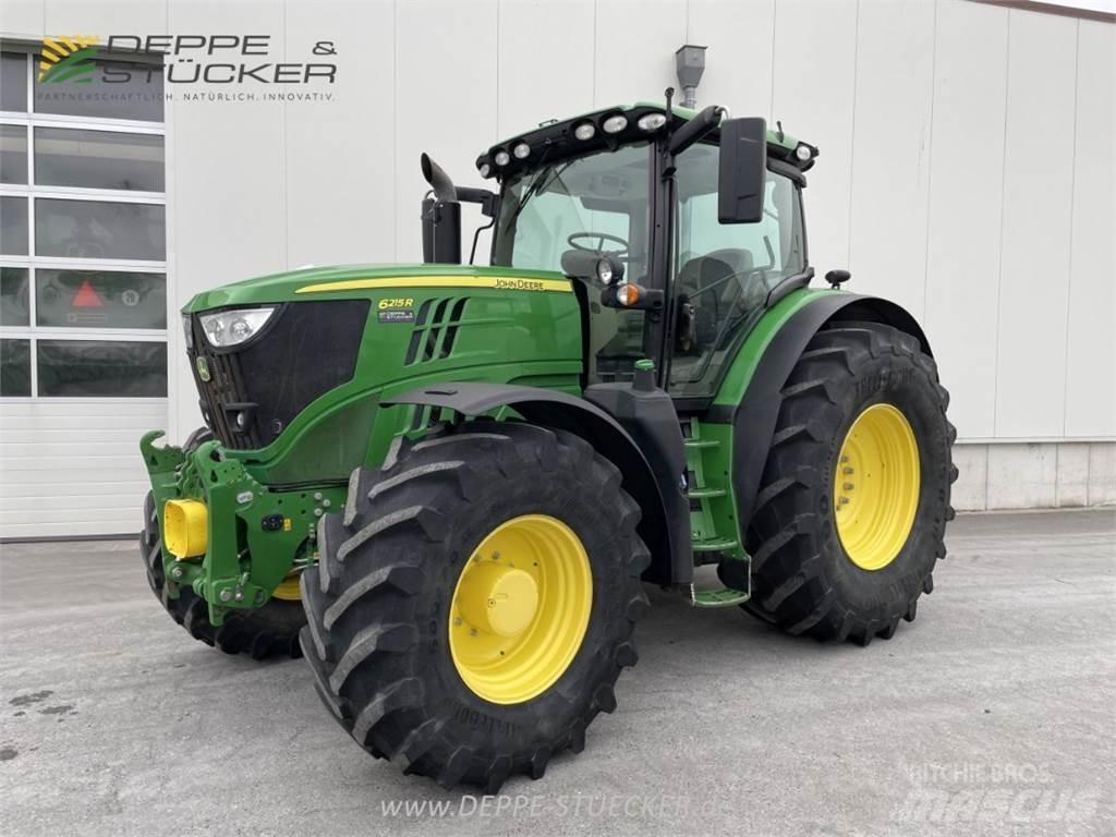 John Deere 6215R 트랙터