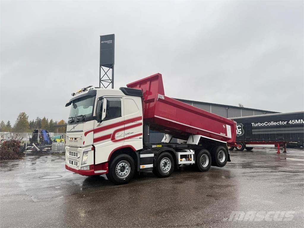 Volvo FH540 8x4 덤프 트럭