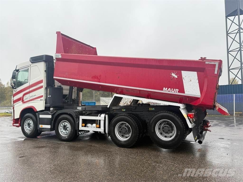 Volvo FH540 8x4 덤프 트럭