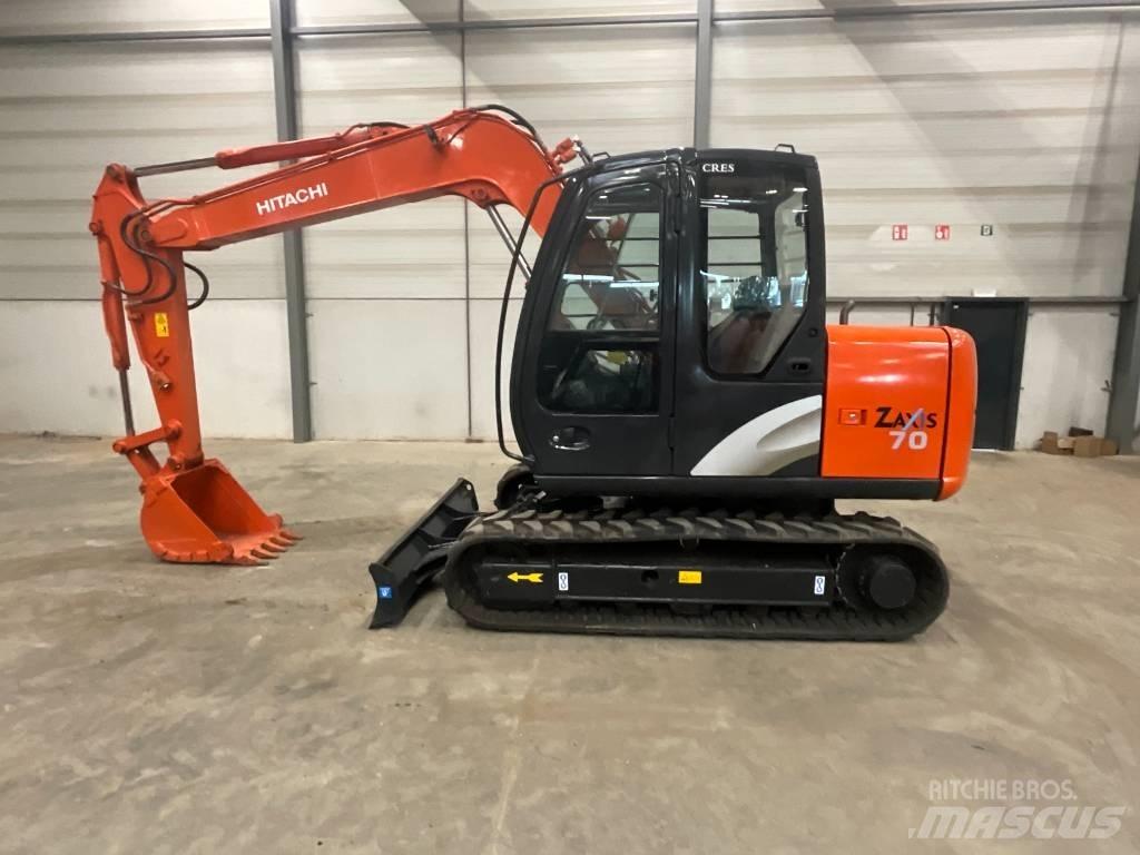 Hitachi ZX 70 중형굴삭기 7톤-28톤