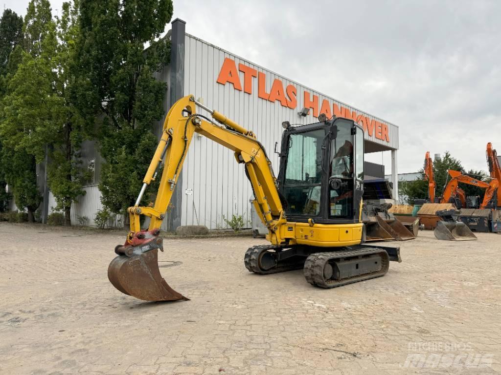 Komatsu PC26MR-3 소형 굴삭기 7톤 미만