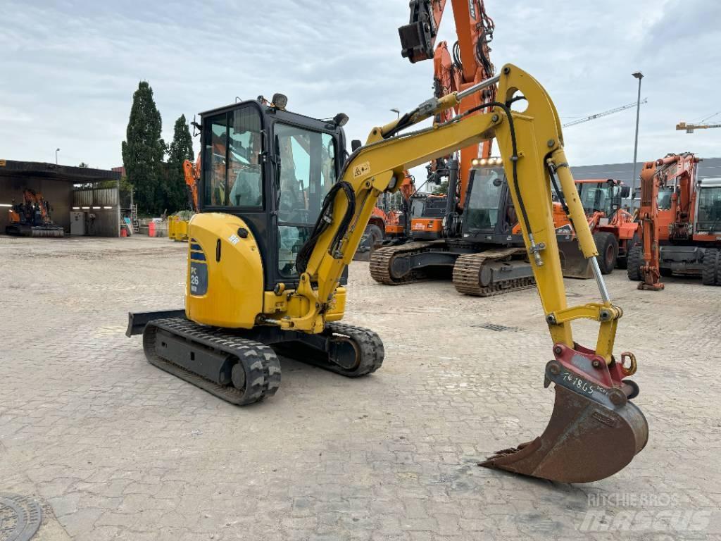 Komatsu PC26MR-3 소형 굴삭기 7톤 미만