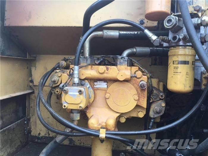 CAT 320 C 대형 굴삭기 29톤 이상